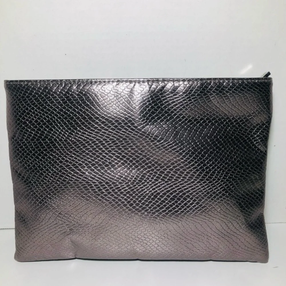 La Prarie Silver Makeup Bag Excellent Condition